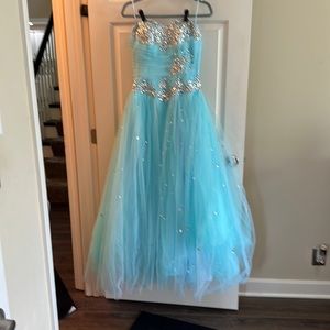Dazzling Aqua Prom Dress with Silver Embellishments